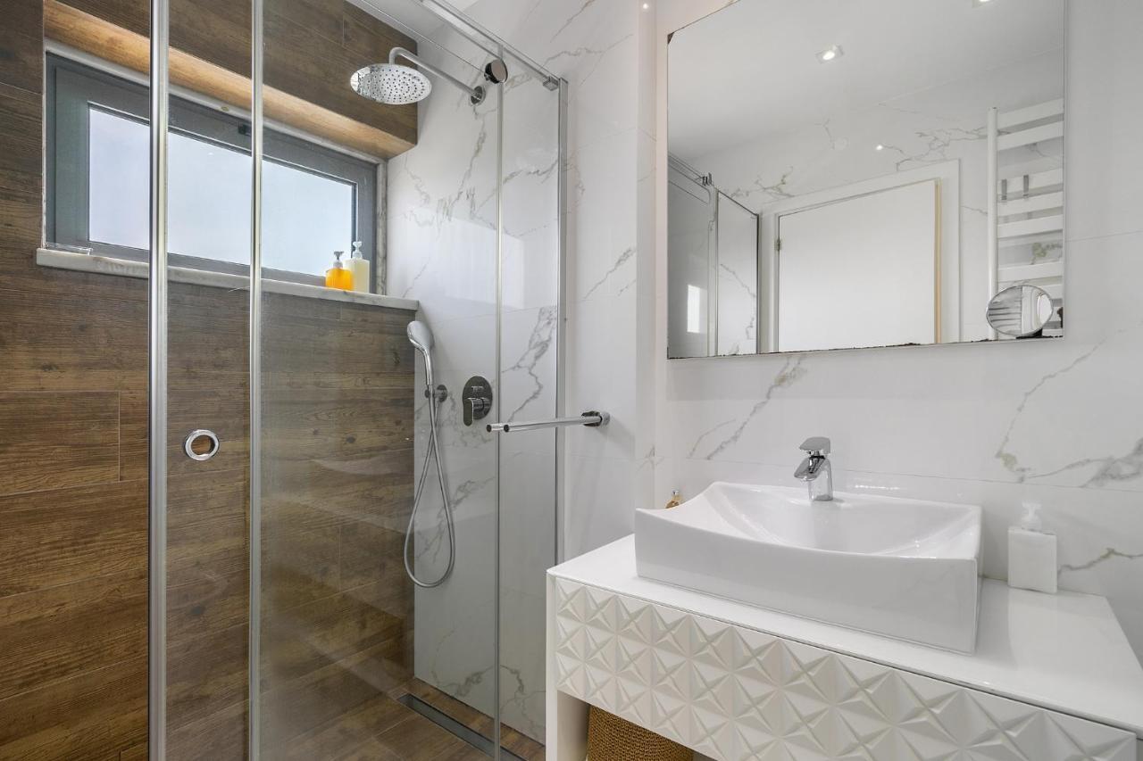Whome Family Condo - Urban Retreat With Parking, Ac, Elevator In Great Location Lisbon Luaran gambar