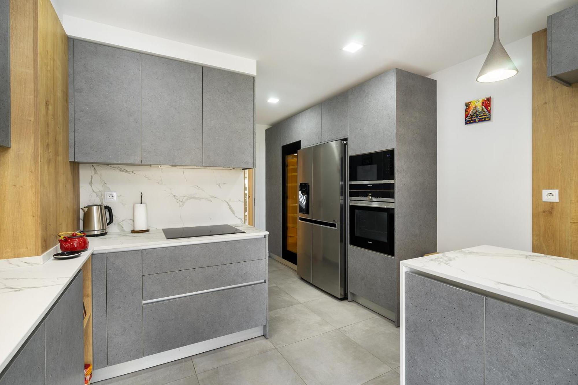 Whome Family Condo - Urban Retreat With Parking, Ac, Elevator In Great Location Lisbon Luaran gambar